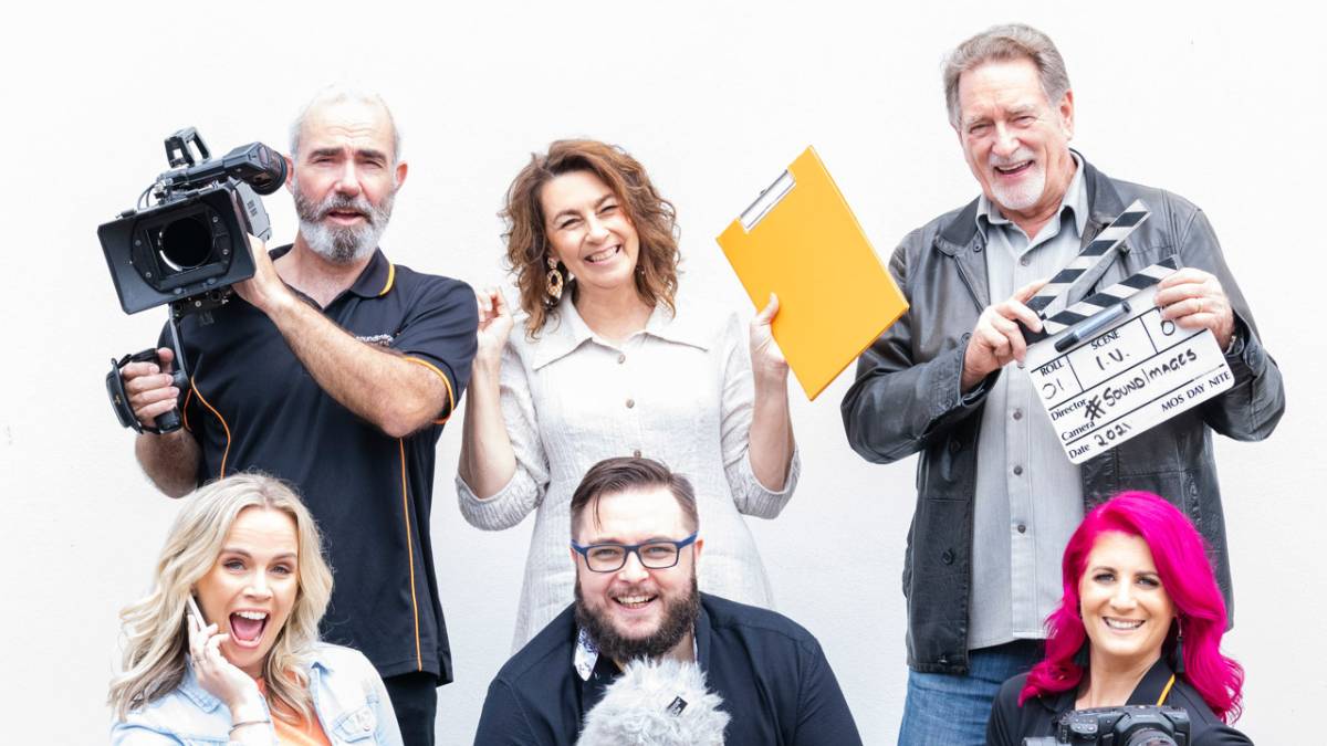 Sound-images-video-production-team Sound images video production team