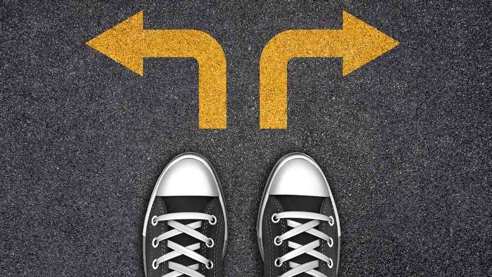 Hosted-vs-embedded videos-the-battle-you-didn't-know-existed Feet in front of arrows pointing left and right