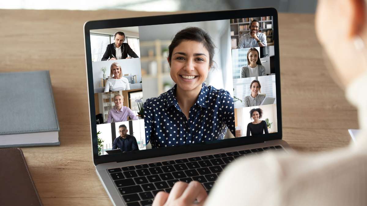 Video-in virtual-meetings Faces in a virtual meeting